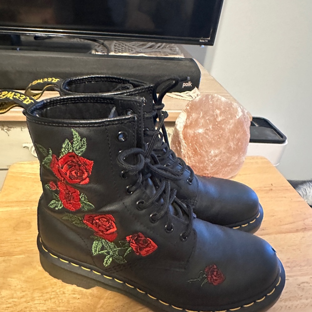 Dr Martens Black Embroidered Women's Boots, size 8